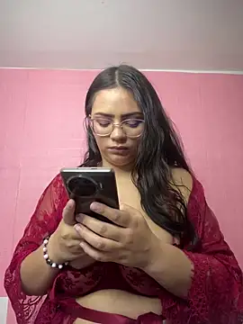 Snapshot of karol_9 chatting on 03.18.25 karol 9 online show from 03.18.25