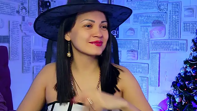 KarolinaRobinson online show from 12.31.24