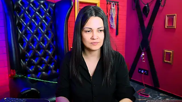 KarolinaRobinson online show from 02.28.25