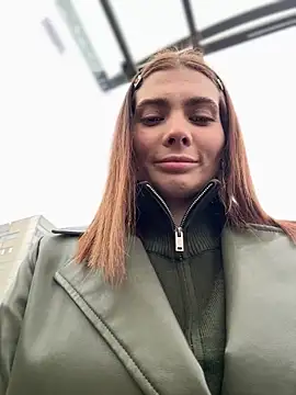 Snapshot of Accole chatting on 11.10.25 Accole online show from 11.10.25