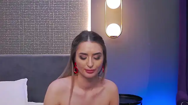 LoraDevine online show from 01.19.25