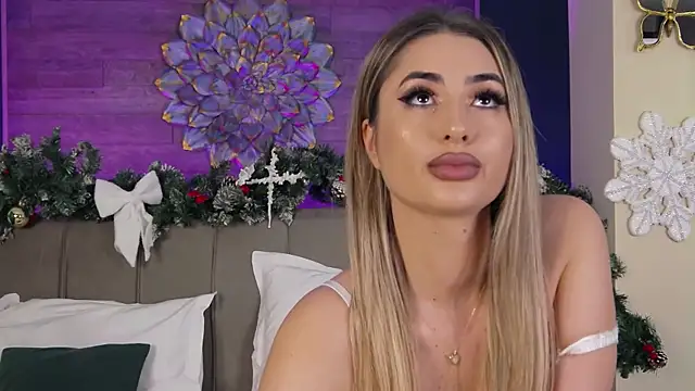 LoraDevine online show from 12.19.25