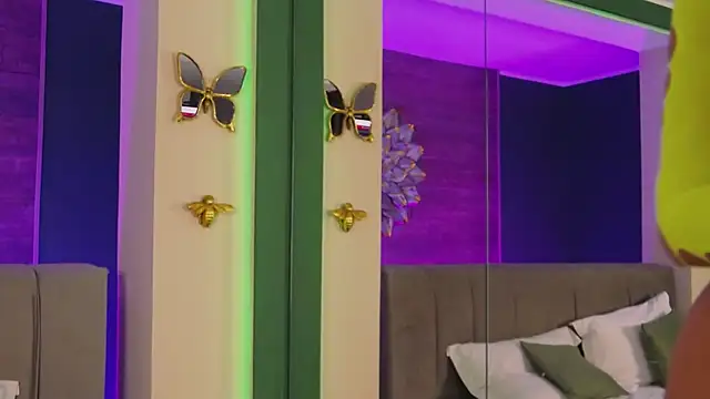 Snapshot of LoraDevine chatting on 02.25.26 LoraDevine online show from 02.25.26