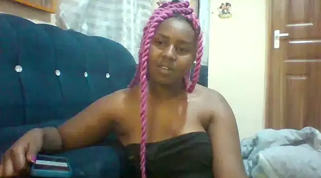 Snapshot of Sexxycheeks- chatting on 12.03.24 Sexxycheeks- online show from 12.03.24