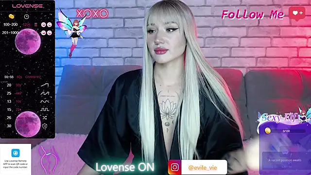 Eva Evile online show from 12.22.24