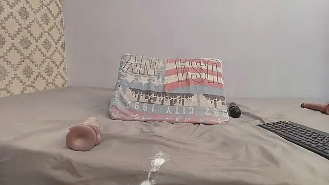 Chantal taylor  online show from 02.05.25