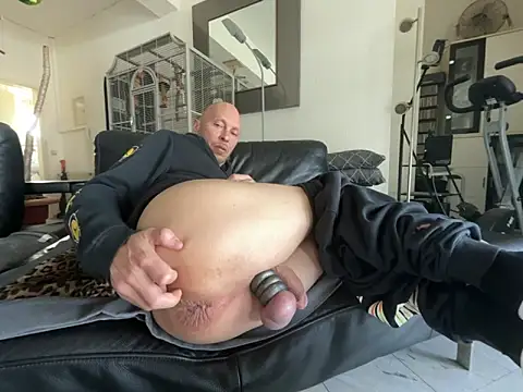 Snapshot of Germankink chatting on 04.19.26 Germankink online show from 04.19.26