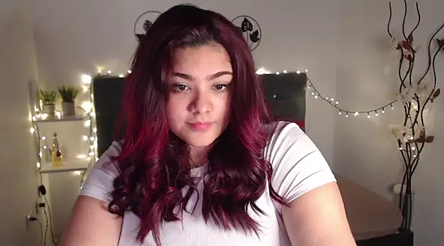 Snapshot of KathyGonzalez chatting on 01.15.25 KathyGonzalez online show from 01.15.25
