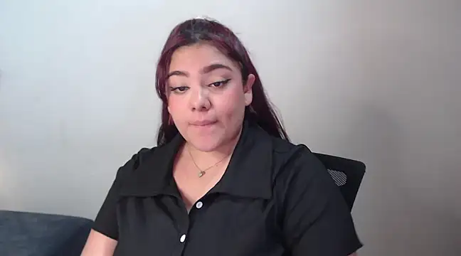 Snapshot of KathyGonzalez chatting on 02.13.25 KathyGonzalez online show from 02.13.25