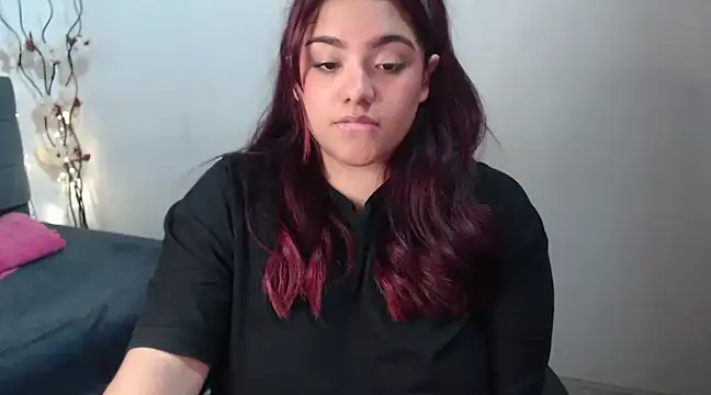 Snapshot of KathyGonzalez chatting on 02.17.25 KathyGonzalez online show from 02.17.25