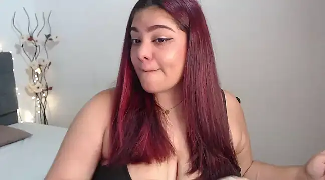 Snapshot of KathyGonzalez chatting on 02.26.25 KathyGonzalez online show from 02.26.25