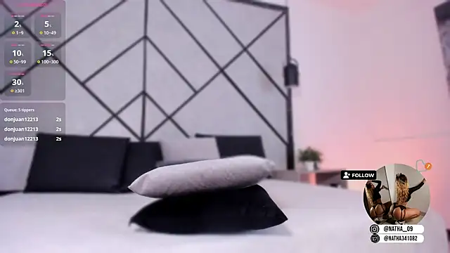 Snapshot of Natasha_Smith09 chatting on 01.15.25 Natasha Smith09 online show from 01.15.25