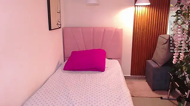  Daneshka online show from 03.17.25