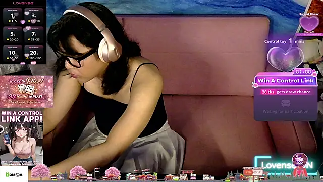 Snapshot of tashakaixxx chatting on 05.25.26 tashakaixxx online show from 05.25.26