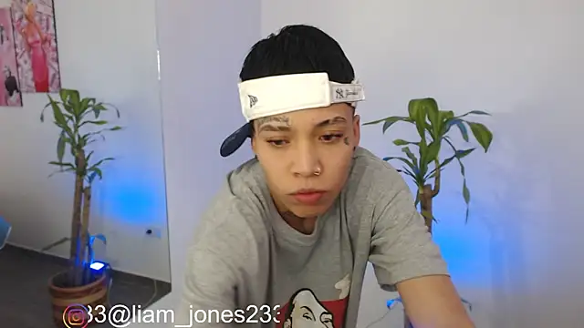 Jonesliam23 online show from 12.07.24