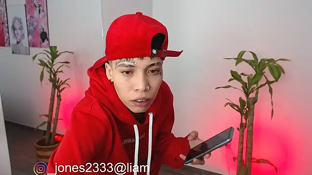 Jonesliam23 online show from 12.23.24