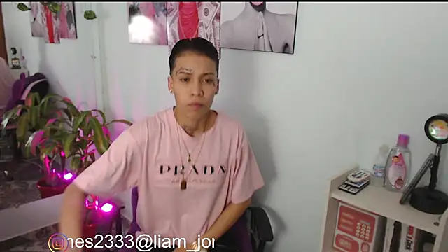 Jonesliam23 online show from 02.08.25