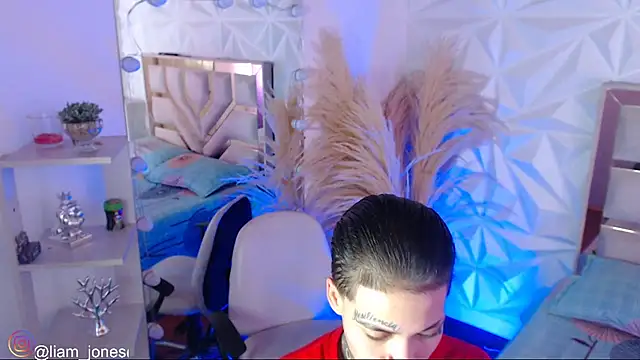 Jonesliam23 online show from 03.06.26