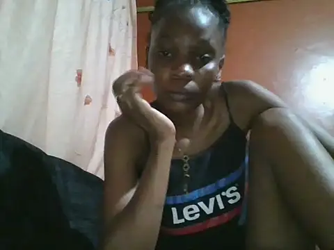 Snapshot of slim_girl02 chatting on 06.09.26 slim girl02 online show from 06.09.26