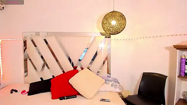 rose scottt online show from 02.26.25