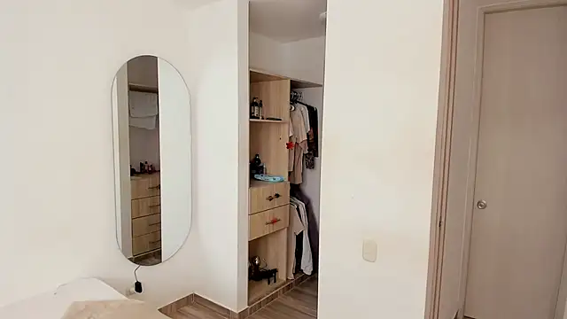 rose scottt online show from 11.13.25