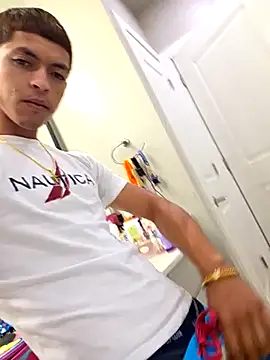 Yoko0381 online show from 11.12.25