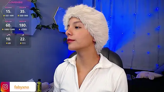 peyton golden1 online show from 11.02.25