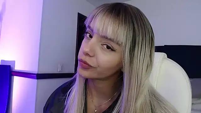 Snapshot of peyton_golden1 chatting on 02.26.26 peyton golden1 online show from 02.26.26