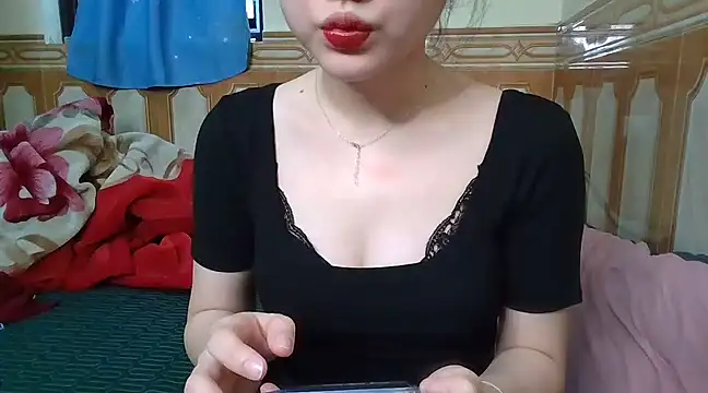 Yin-girl online show from 03.14.25