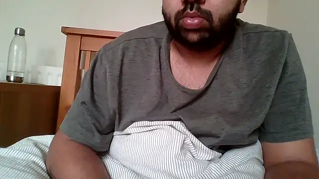 Snapshot of whoreboi98 chatting on 04.17.26 whoreboi98 online show from 04.17.26