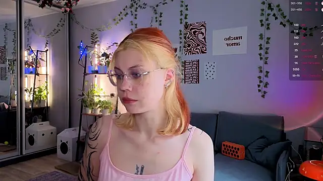 Snapshot of Your_Corvus chatting on 04.23.26 Your Corvus online show from 04.23.26