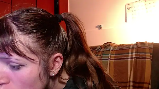 Snapshot of NEXT_DOOR_GIRL_ chatting on 10.15.25 NEXT DOOR GIRL online show from 10.15.25