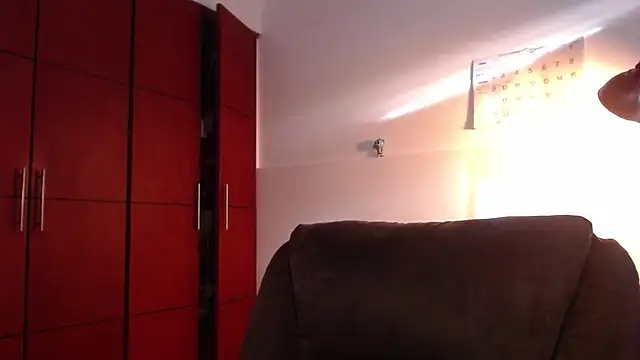 NEXT DOOR GIRL  online show from 11.10.25