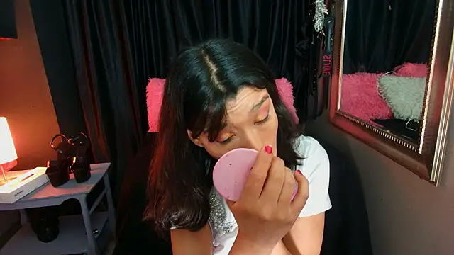 AvaLusty online show from 02.02.26