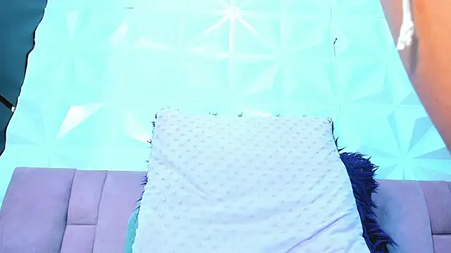 Briyit Doll online show from 01.17.25