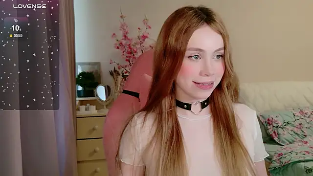 Snapshot of evangeli1na chatting on 07.07.26 evangeli1na online show from 07.07.26