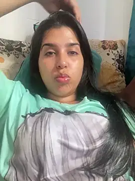 NiaSoler online show from 02.08.25