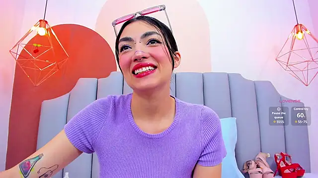 ThailyCherry online show from 02.04.25