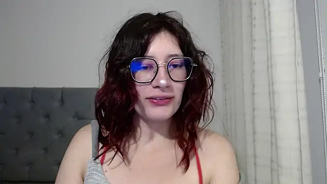 Snapshot of mariana124- chatting on 01.04.25 mariana124- online show from 01.04.25