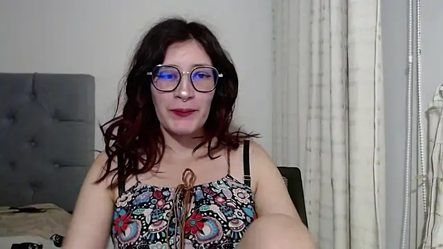Snapshot of mariana124- chatting on 01.06.25 mariana124- online show from 01.06.25