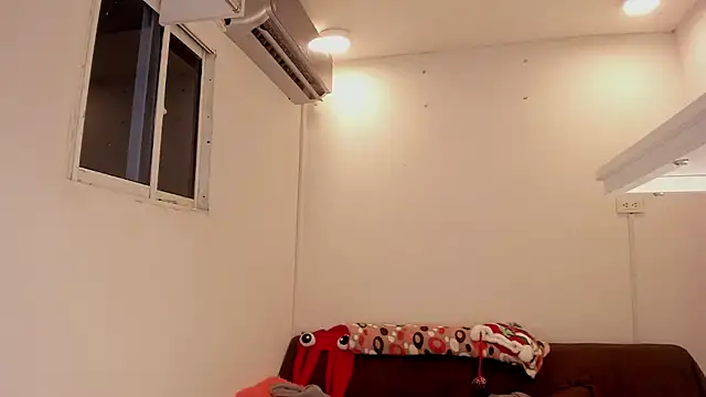 meganrossee69 online show from 12.27.24