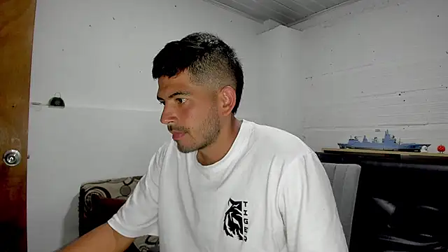 Himoreno25 online show from 01.27.25