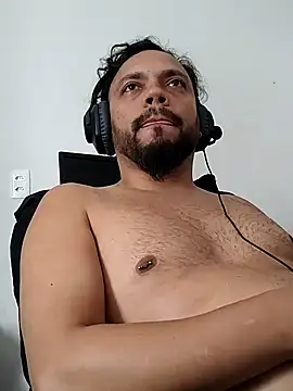 Snapshot of morenindarola chatting on 01.17.25 morenindarola online show from 01.17.25