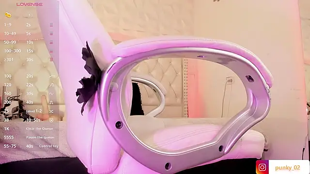 Punkys  online show from 02.24.25