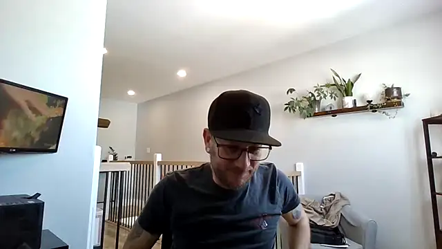 Snapshot of Bigdicktrav902 chatting on 02.12.25 Bigdicktrav902 online show from 02.12.25