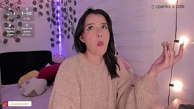 moonliiiight1 online show from 12.20.24