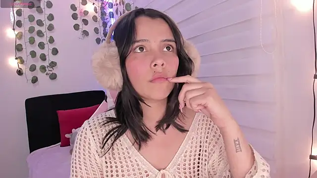 moonliiiight1 online show from 01.25.25