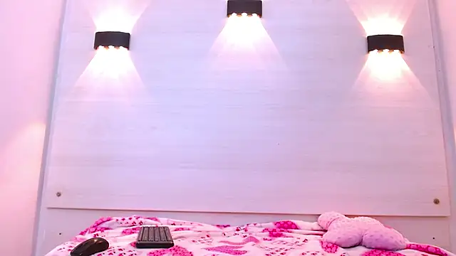 AndreaGil  online show from 11.11.25