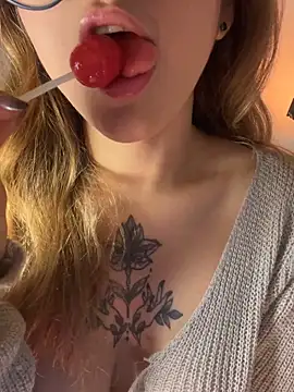 SweetJennaa online show from 02.12.26