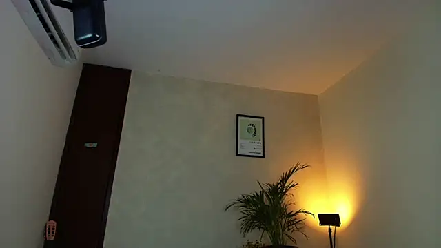 Snapshot of SweetJennaa chatting on 04.12.26 SweetJennaa online show from 04.12.26
